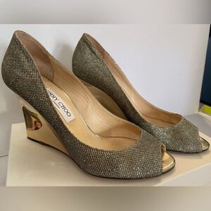 Jimmy Choo Gold Glitter Baxen Peep Toe Wedge Pumps  (9)